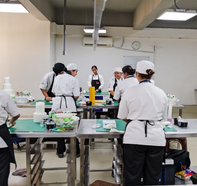 What You’ll Learn in a Professional Baking Class in Gurgaon