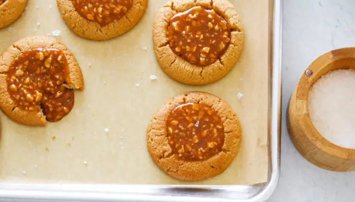 Have you tried these YUMMY Caramel Peanut cookies yet? Recipe inside